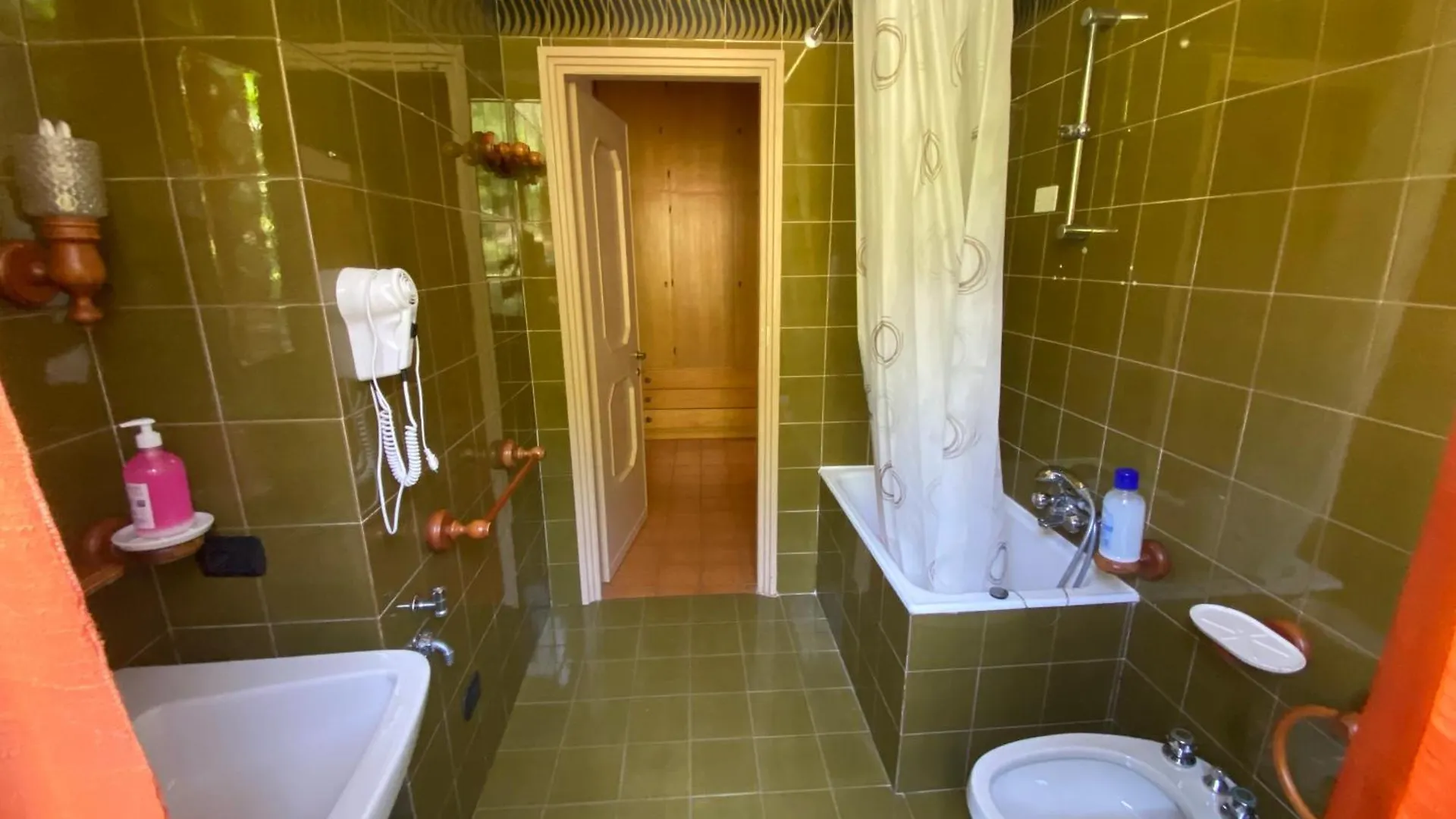 Agriturismo Cascina Bissiniga Saló Ferienhaus